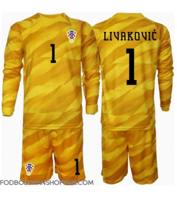 Kroatien Dominik Livakovic #1 Målmand Hjemmebanetrøje Børn EM 2024 Langærmet (+ Korte bukser)